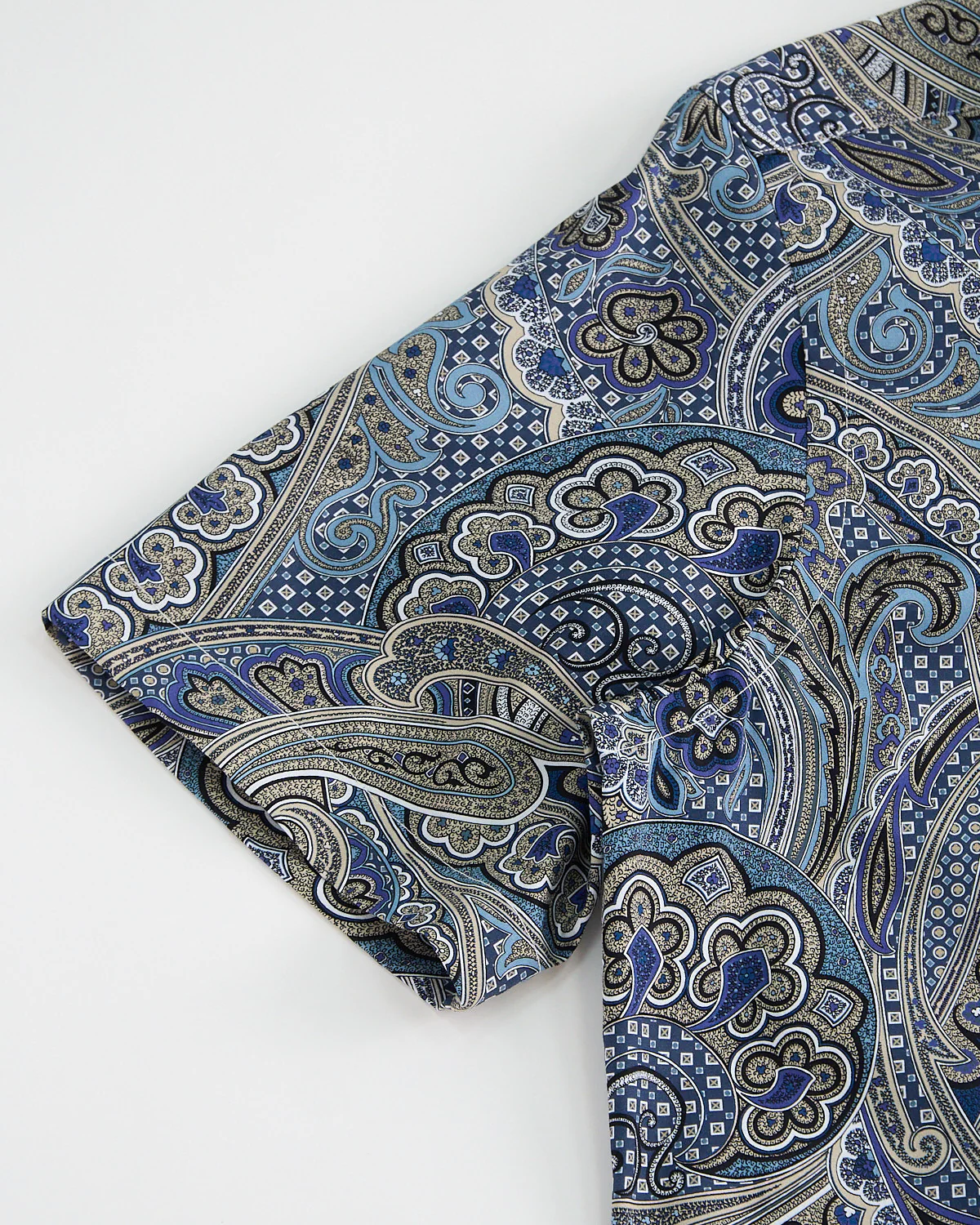 Opulent Paisley Print Cotton Short Sleeve Shirt - Image 3