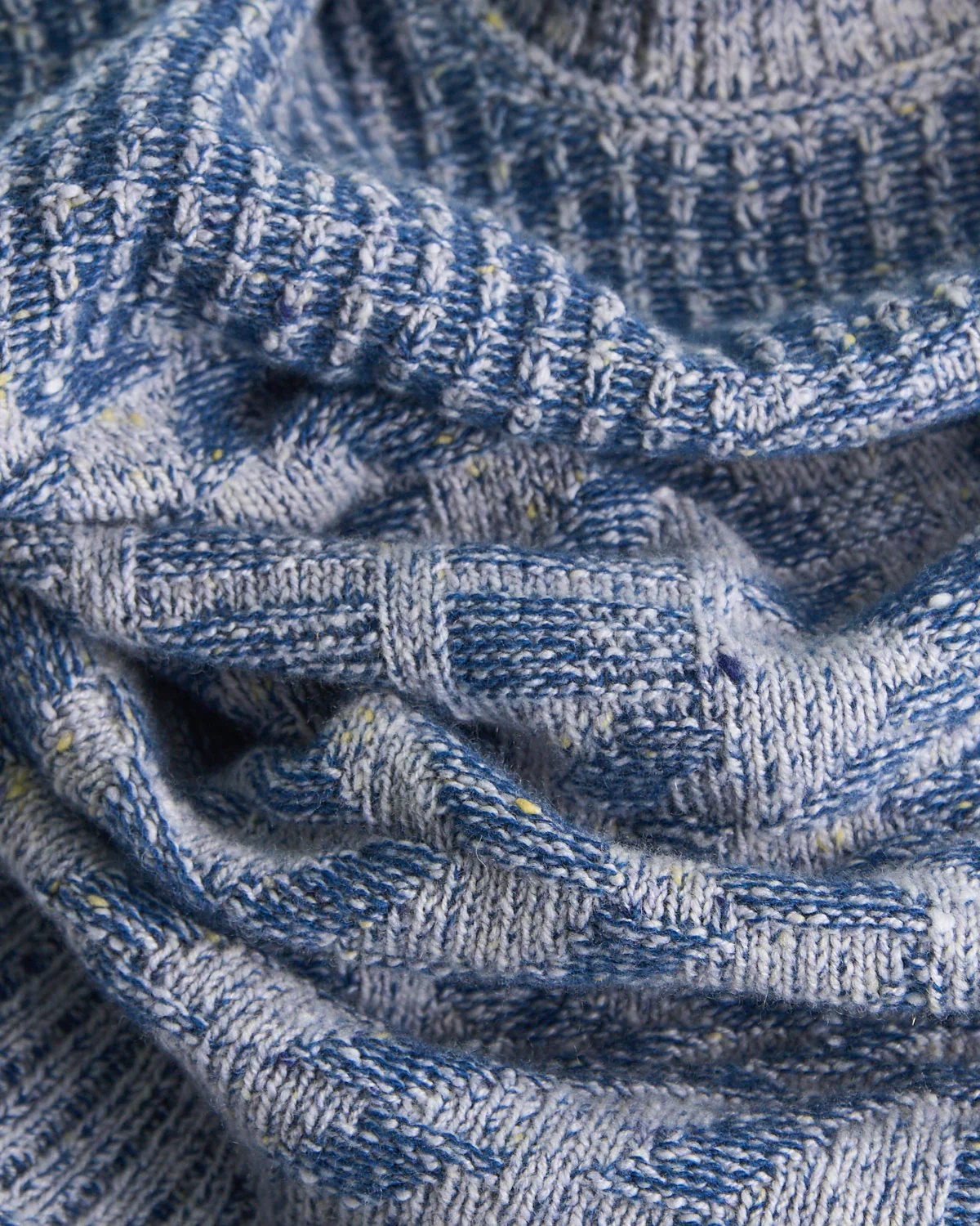 Wool Cashmere Claíochaí Crewneck Sweater - Image 8