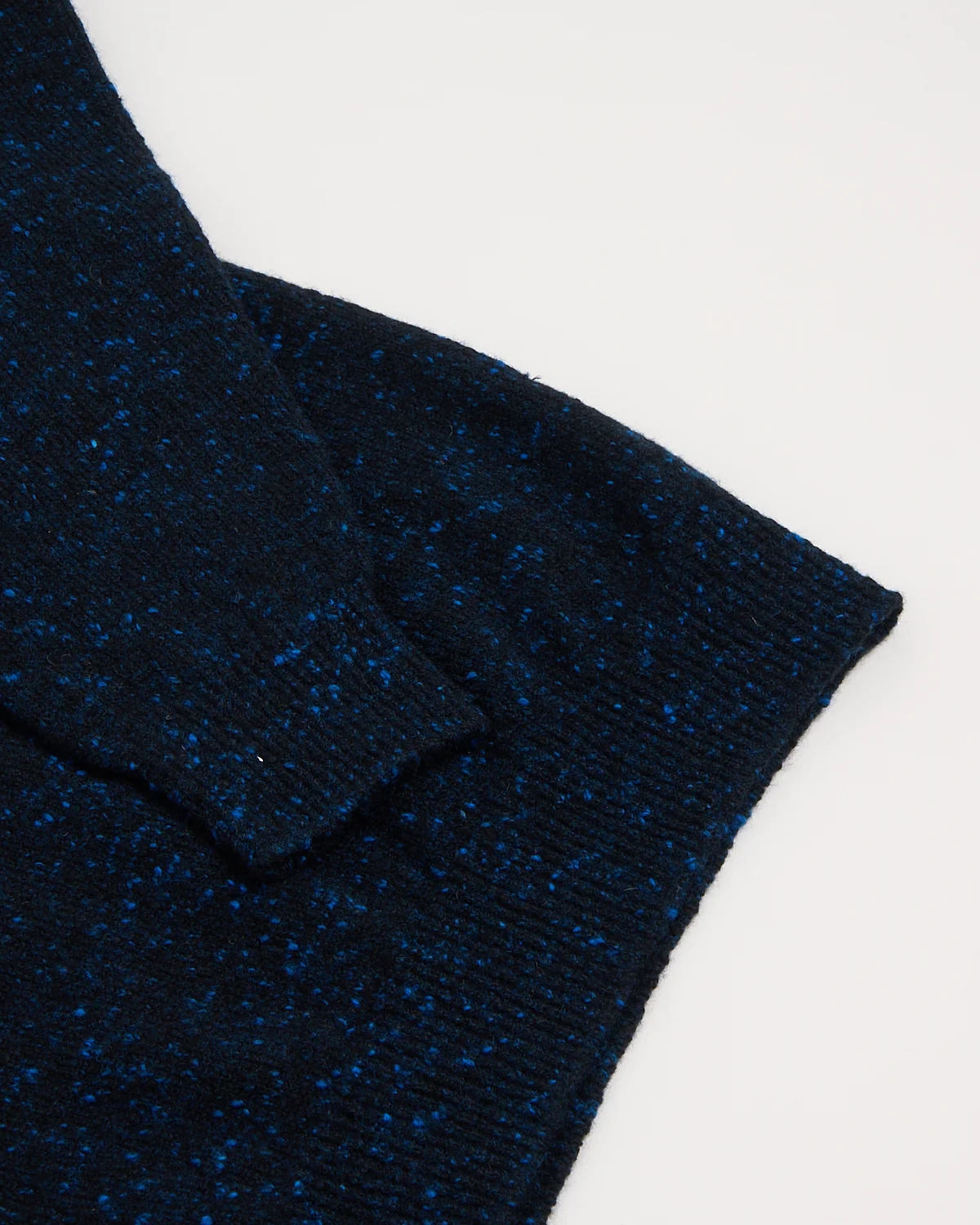 Wool-Cashmere Classic Light Weight Flat Stitch Crewneck Sweater - Image 3